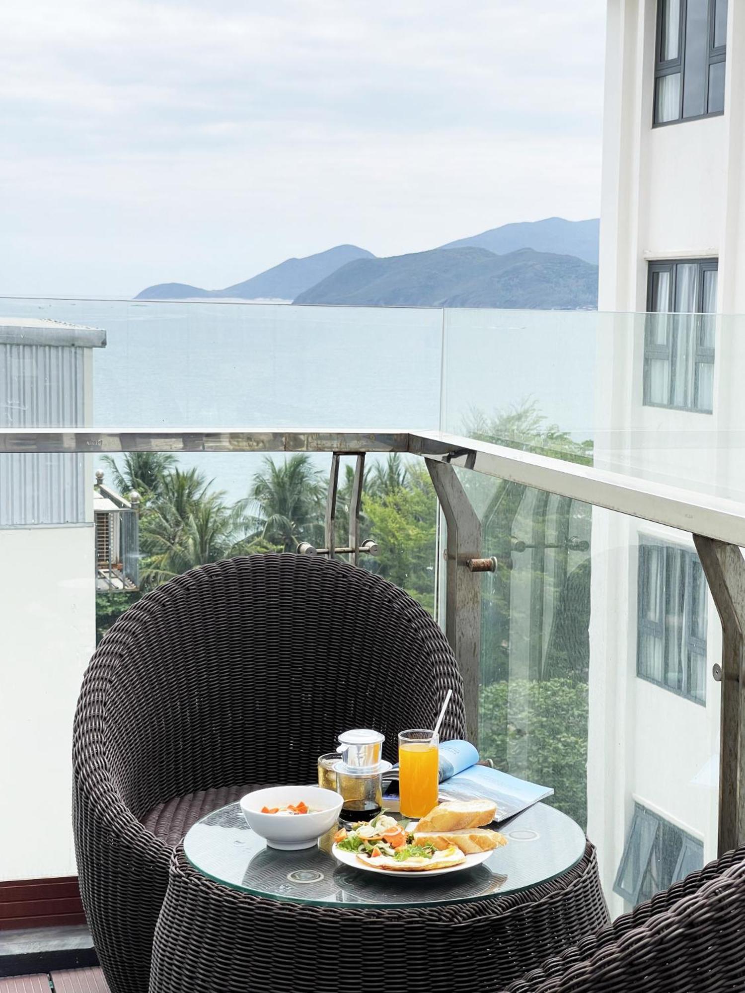 Apollo Hotel Managed By Nest Group Nha Trang Extérieur photo